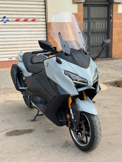 Yamaha Tmax 563 2025
