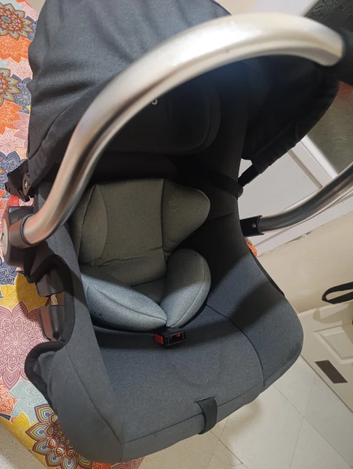 )Maxi cosi pour bébé (marque Kidilo