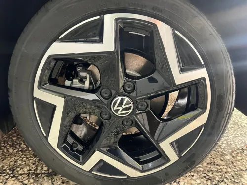Volkswagen Golf 8 2025 R Black Edition 
