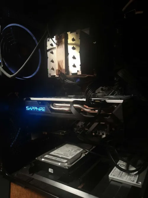 Saphire Nitro RX 570 4Gb