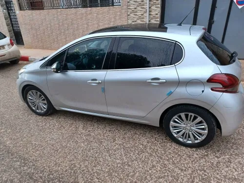 Peugeot 208 2019 208