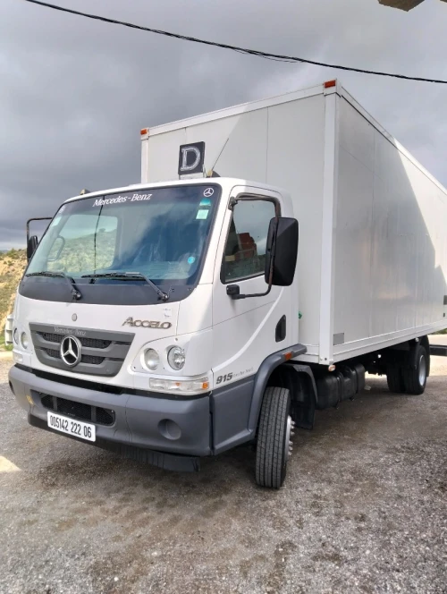 Iveco Mercedes Accelo 915 2022