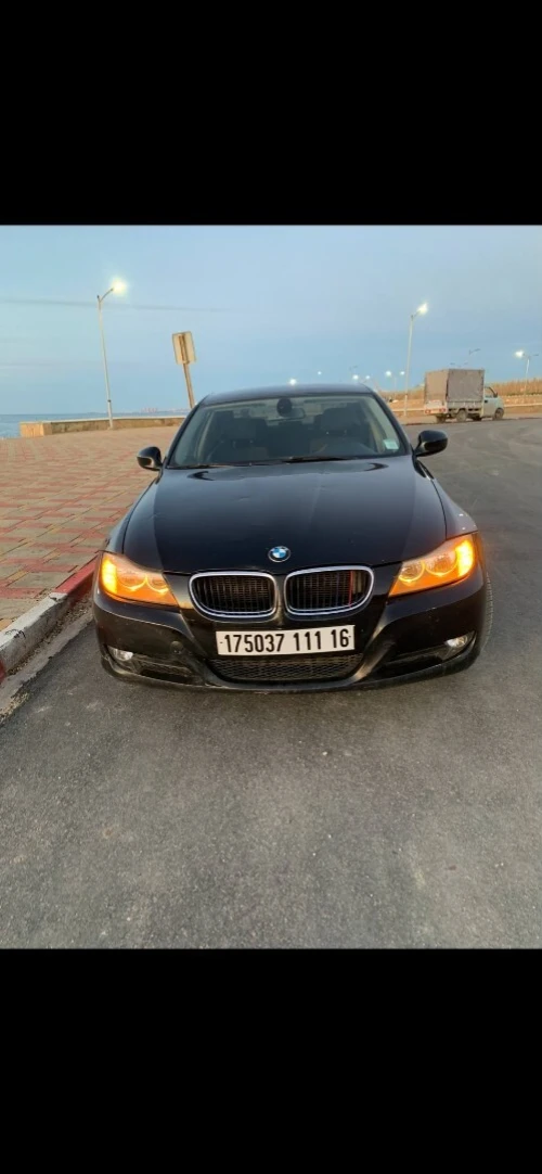 BMW Série 3 2011 Luxury