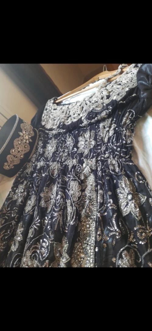 Blouza noir argenté avec ceinture كلشي حر