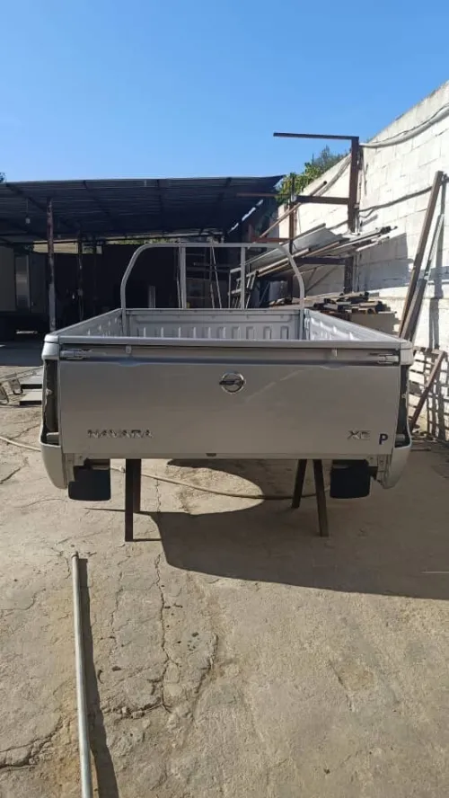Benne Nissan Navara Simple cabine 