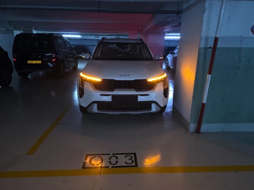 Kia Sonet  2025 Luxry fulle option