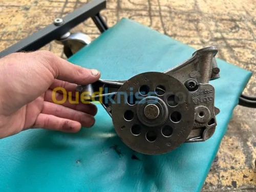 Pompe à huile Volkswagen 03l 