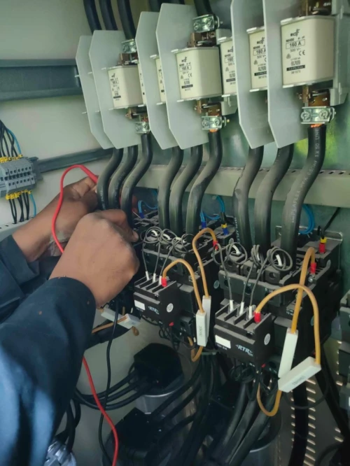 Armoire de Compensation d'Énergie Réactive