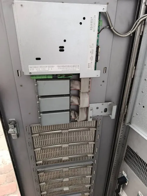 Onduleur 60kva marque EMERSON