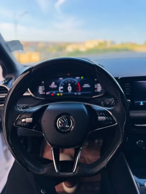 Skoda Fabia 2022 Style (avec toit panoramique)