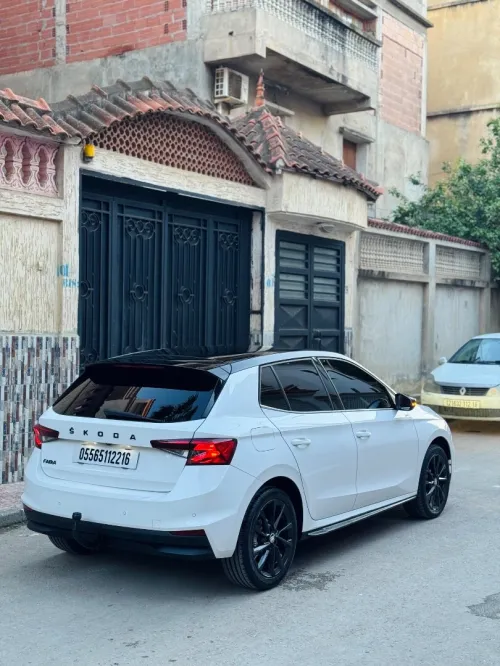 Skoda Fabia 2022 Style (avec toit panoramique)