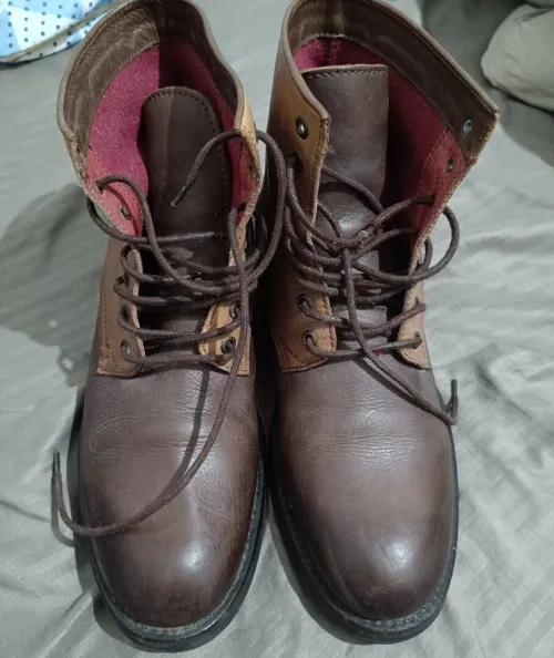 Bottes homme taille 42 acheté en France