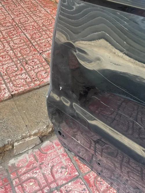 Land-Rover évoque porte coti. Arrière gauche.