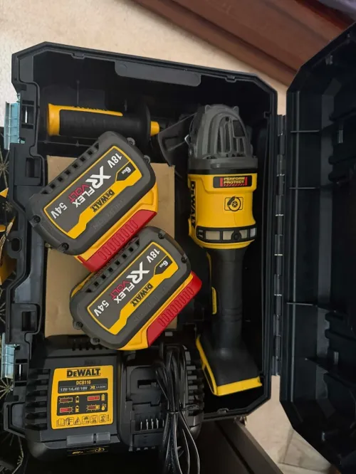 Lot DeWalt