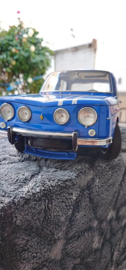 Renault R8 Gordini 1/8 altaya
