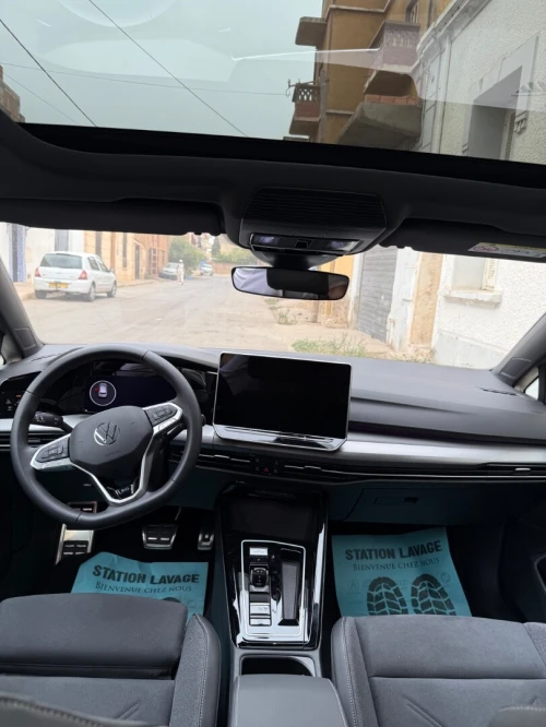 Volkswagen Golf 8.5 2025 