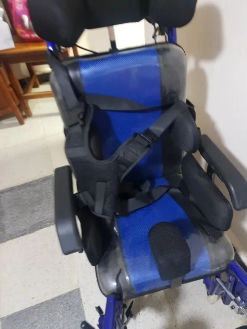 Chaise roulante 