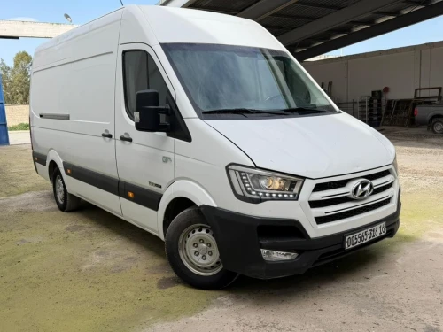 Hyundai H350 