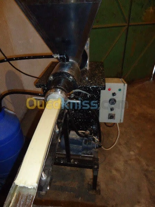 Machine pour savon ménage