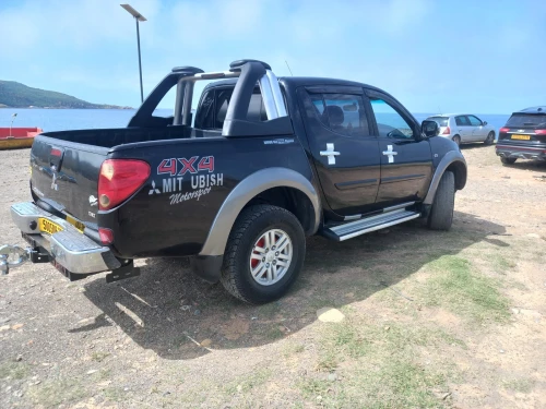 Mitsubishi L200 2013 Doube cabine Evolution