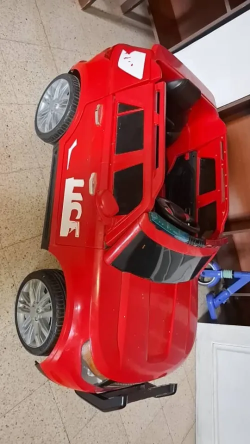 VOITURE POUR ENFANT