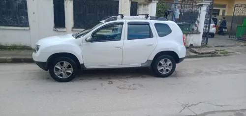 Dacia Duster 2015 Laureate