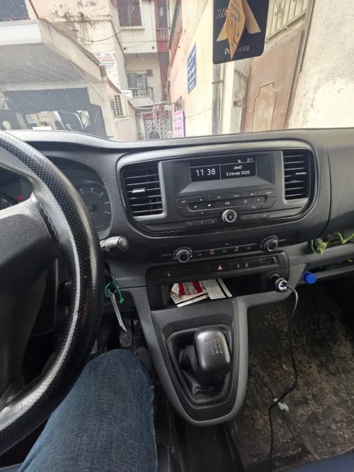 Peugeot Expert 2021 V.U Court