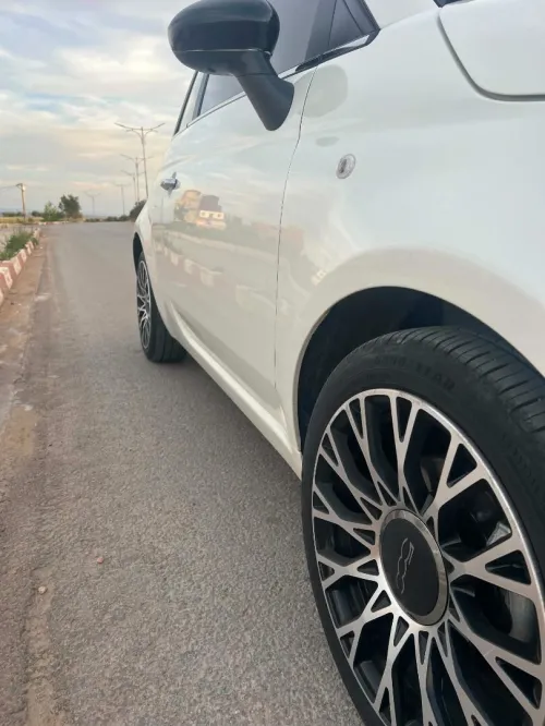 Fiat 500 2023 