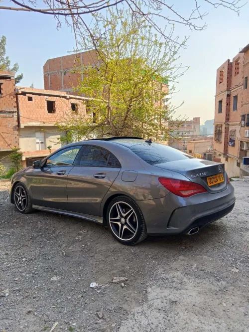 Mercedes CLA 2016 Coupé Exclusif + AMG 