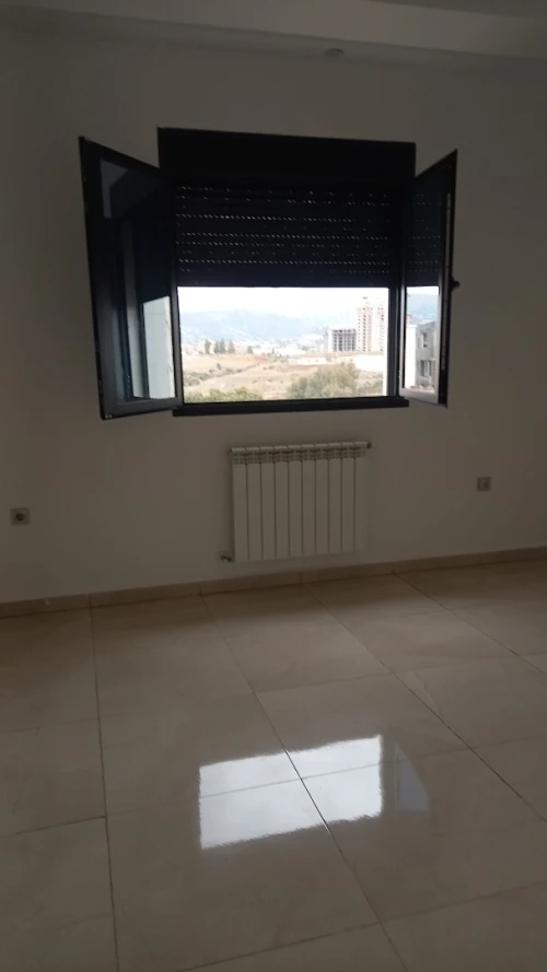 Vente Appartement Niveau de villa F4 Bouira Bouira