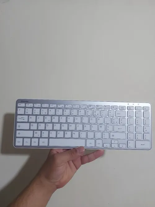 Calvier OMOTON origenal sans fil  