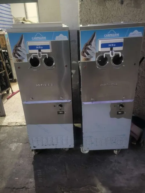 Machine crème carpigiani