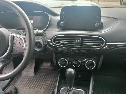 Fiat Tipo Sedan 2024 full options