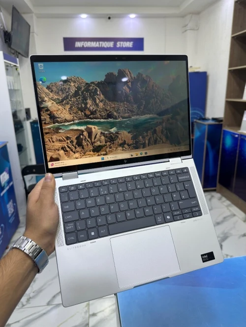 HP ELITEBOOK 1040 G11 X360 CORE : ULTRA 5 125U DISC :  256 GB  (SSD)  RAM : 16 GB  
