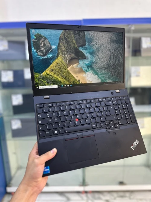 THINKPAD L15  CORE : Intel i5 / 1135G7  DISC : 512 GB  (SSD)  RAM : 16 GB  