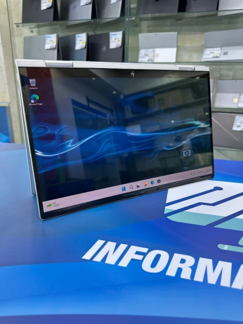 HP ENVY 15 X360 CORE : INTEL i7 / 1355U DISC : 512 GB (SSD)  RAM : 16 GB  