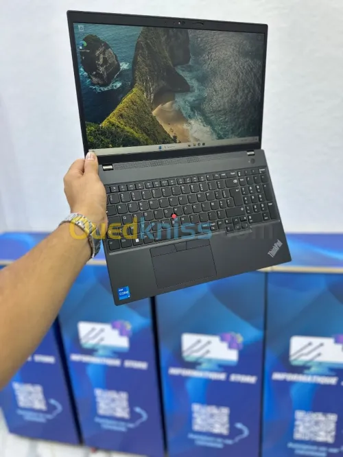 THINKPAD L15 CORE : Intel  i5 - 1335U  DISC : 256 GB  (SSD)  RAM : 16 GB