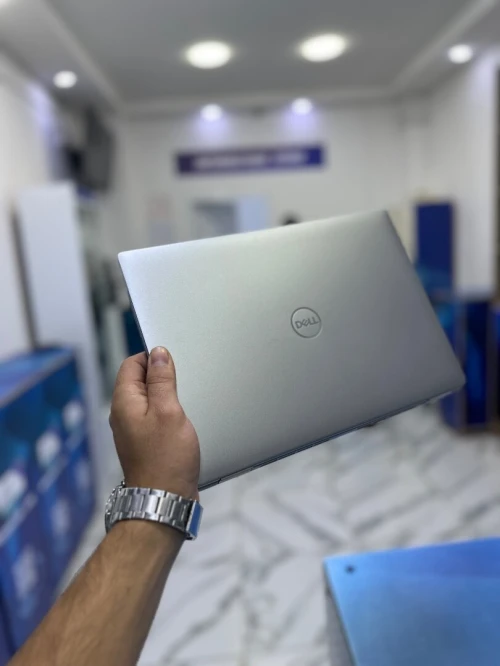 DELL LATITUDE 5450 CORE : INTEL I5 - 1335U DISC : 256 GB  (SSD)  RAM : 16 GB  