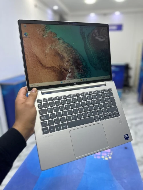 HP PROBOOK 440 G11 CORE : INTEL ULTRA 7  155U DISC :  512 GB  (SSD)  RAM : 16 GB  