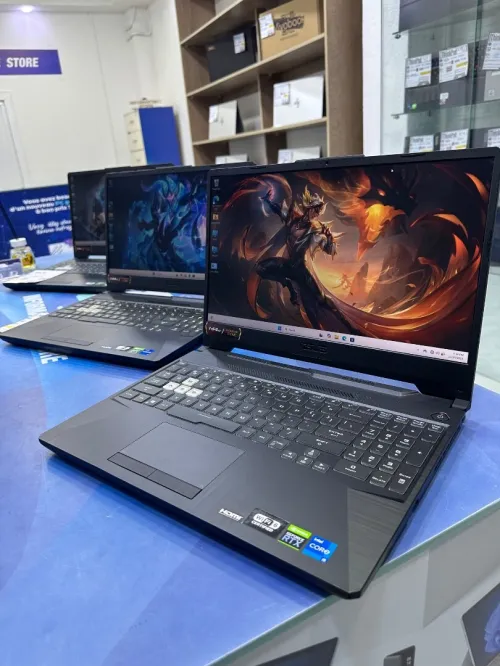 ASUS TUF F15 CORE : INTEL i7 - 11800H DISC :  512 GB  (SSD)  RAM : 16 GB RTX 3060 06 GB