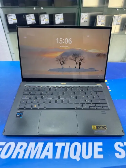 ACER SWIFT SF514 CORE : INTEL I7 - 1165G7 DISC : 01 TB  (SSD)  RAM : 16 GB 