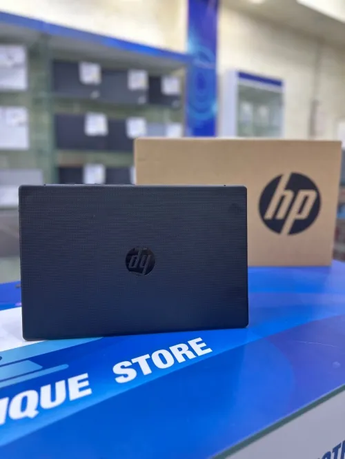 HP LAPTOP 14  CORE : AMD RAYZEN 7 7730U  DISC : 01 TB  (SSD)  RAM : 08 GB   