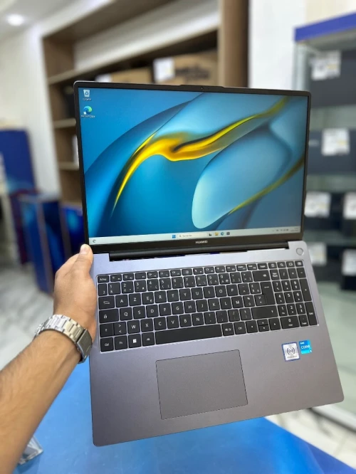 HUAWEI D16  CORE : INTEL i5 - 12450H DISC : 512 GB  (SSD)  RAM : 08 GB  