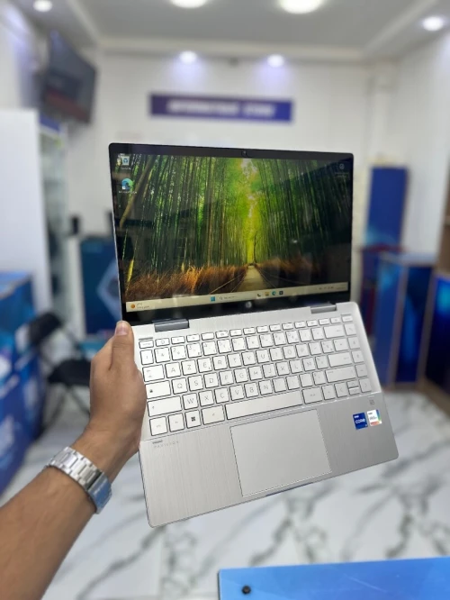 HP PAVILION 14 X360  CORE : INTEL i7 - 1355U DISC : 512 GB  (SSD) RAM : 16 GB  
