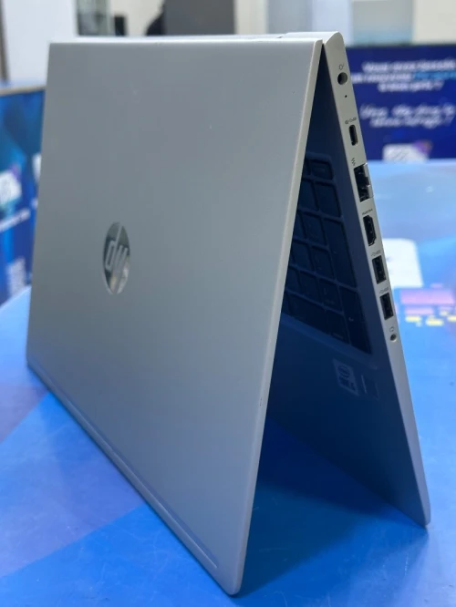 HP PROBOOK 450 G7 CORE : INTEL I5 - 10210U DISC :  256 GB  (SSD)  RAM : 08 GB