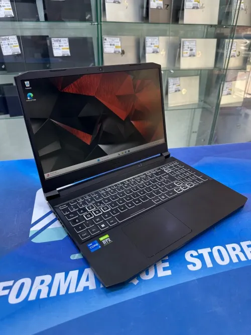 ACER NITRO 15  CORE : INTEL i5 - 11400H DISC : 512 GB  (SSD)  RAM : 16 GB   RTX 3060 6GB 