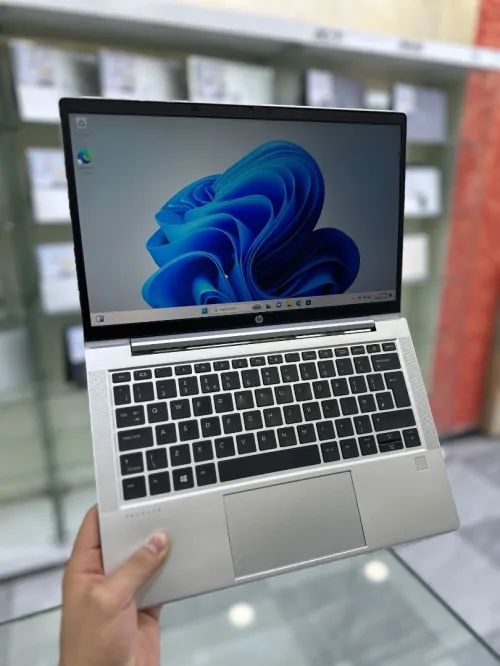 HP ELITEBOOK 635 G8 CORE : RYZEN 5 PRO 5675U DISC : 256 GB  (SSD) RAM : 16 GB   