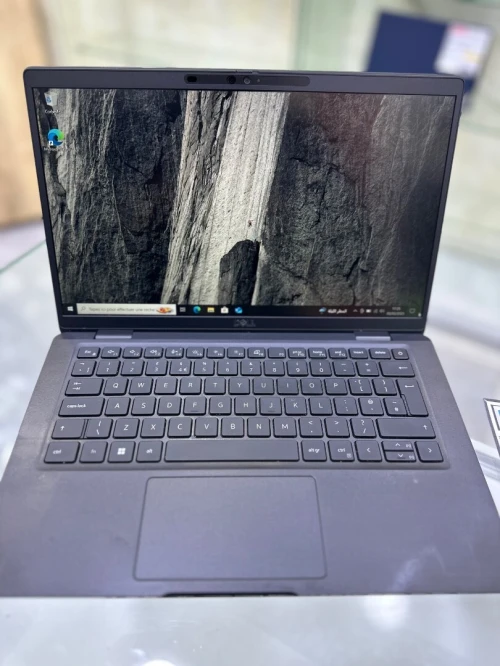 DELL LATITUDE 7320  CORE : i5 - 1145G7  04 cœur up  DISC : 256 GB  (SSD)  RAM 16GB
