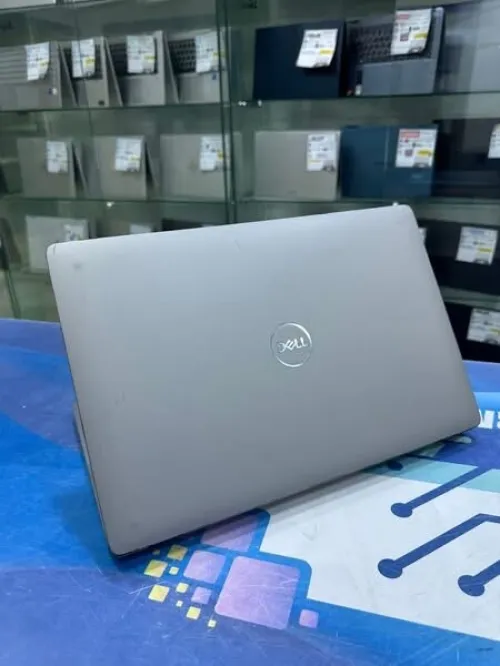 DELL LATITUDE 5511 CORE : INTEL i7 - 10850H DISC :  512 GB  (SSD)  RAM : 16GB  INTEL UHD + MX 250 2GB