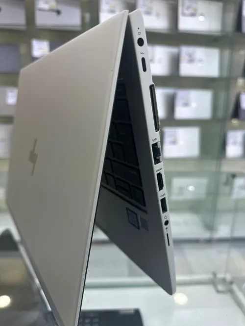 HP ELITEBOOK 630 G6 CORE : i5 - 8365U DISC : 512 GB  (SSD) RAM : 16 GB   